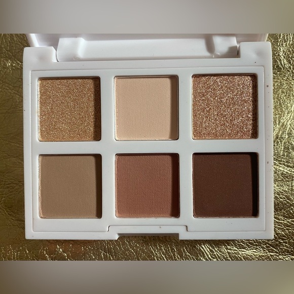 Makeup Bundle. Perfect for gifting. Work wife, stocking stuffer, secret Santa - Picture 3 of 8